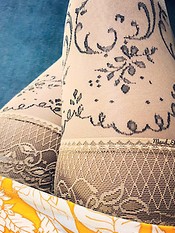 amateur legs nylon