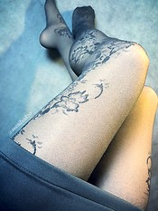 amateur legs nylon