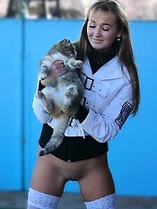 amateur feet legs pussy upskirt 